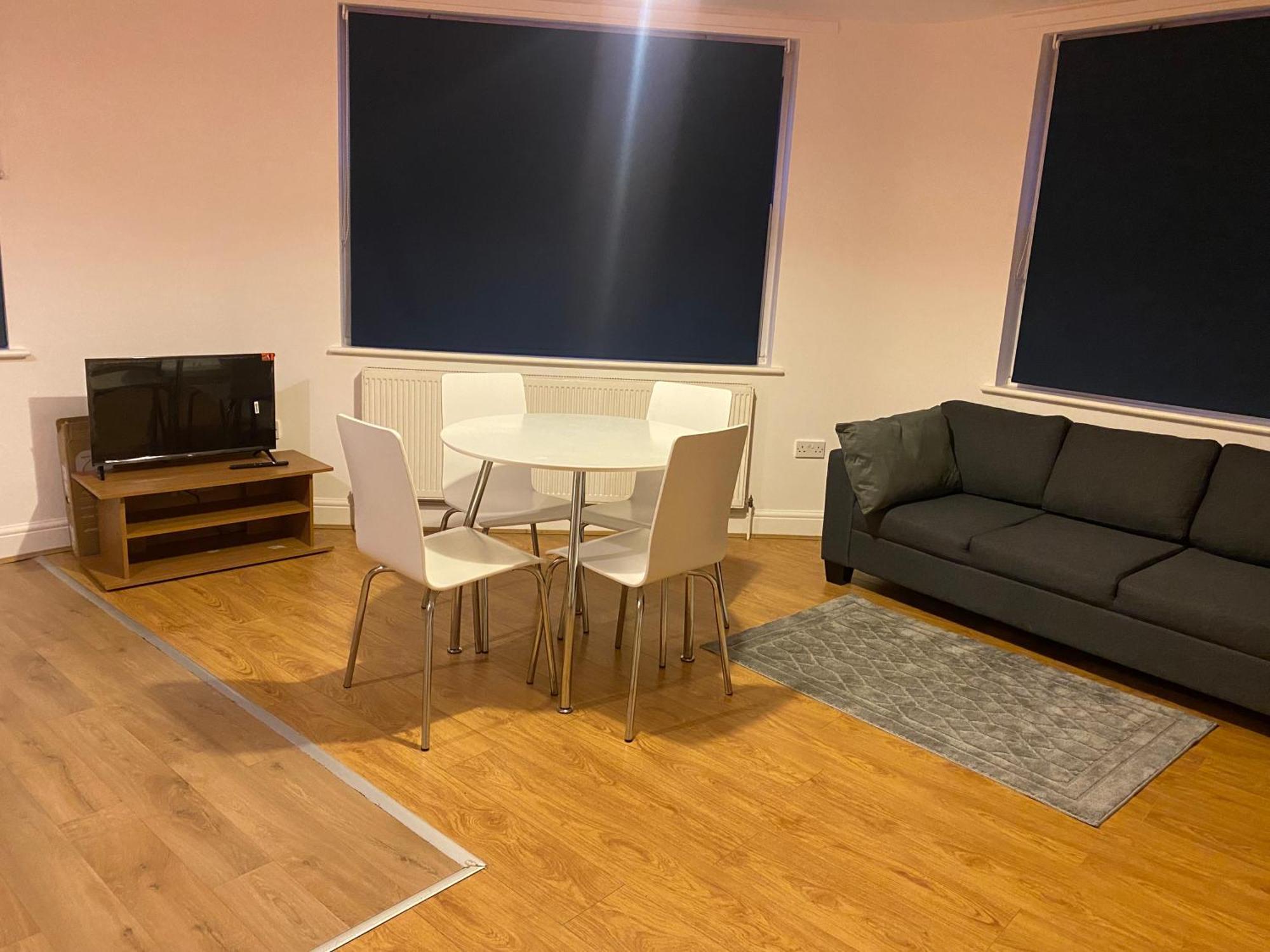 Lovely Cozy One Bedroom Apartment In Whitechapel Londres Exterior foto